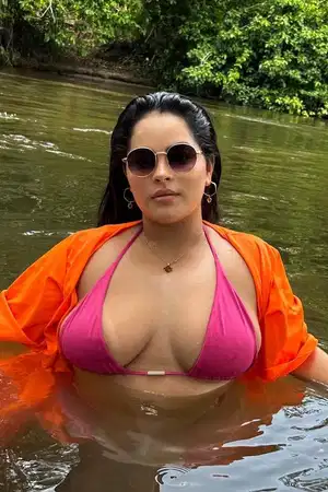 Priya Indore Escort